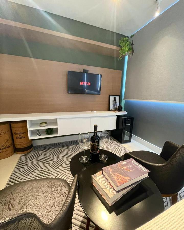 Apartamento Tematico Luxo Mundo Do Vinho! Bento Goncalves Luaran gambar